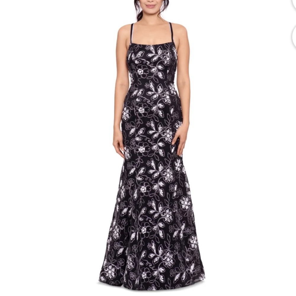 BETSY & ADAM Black Lace Embroidered Maxi Dress